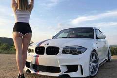 BMW-e32-girl-22