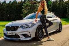 BMW-e32-girl-8